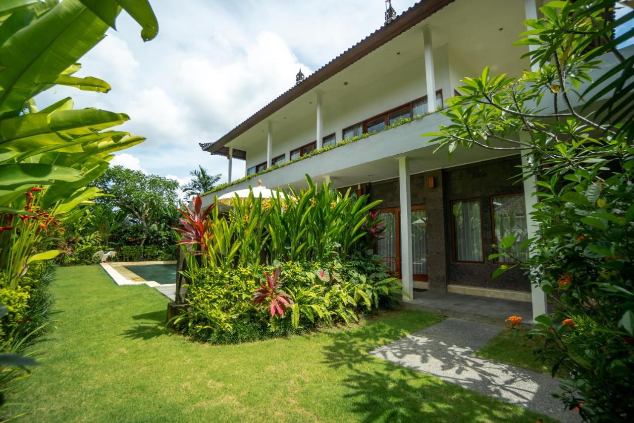 Desa Swan Villas & Spa, Керамас Екстериор снимка