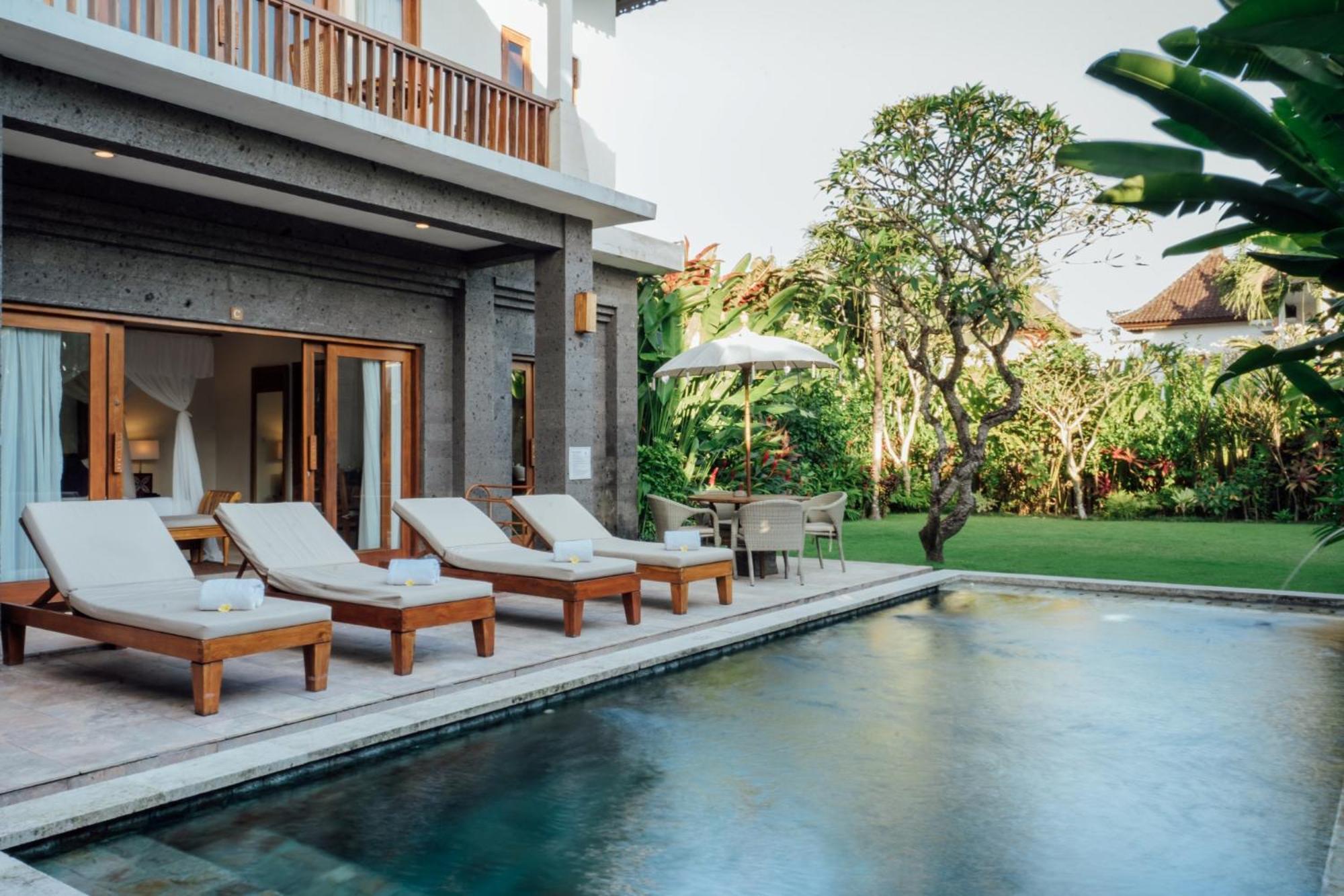 Desa Swan Villas & Spa, Керамас Екстериор снимка